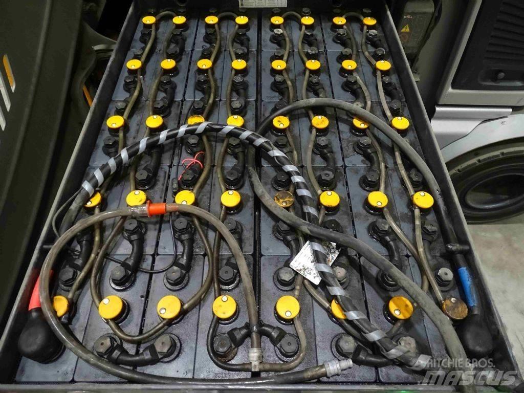 Still RX60-25 電動堆高機
