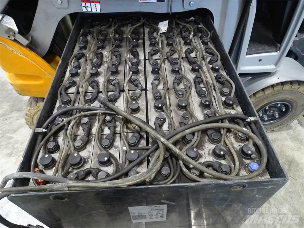 Still RX60-25 電動堆高機