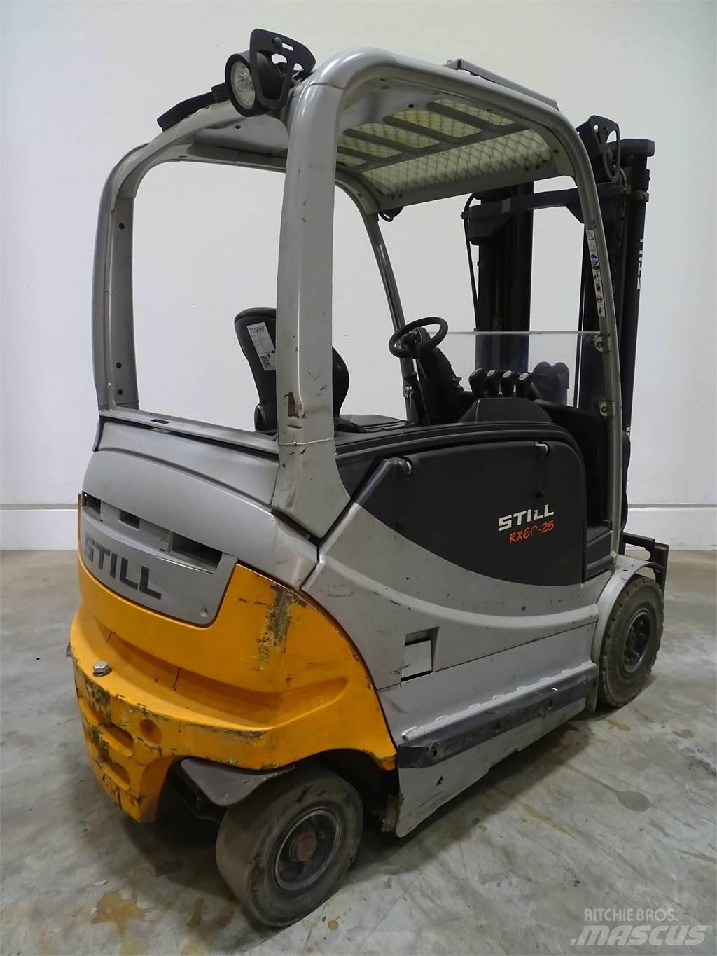 Still RX60-25 電動堆高機
