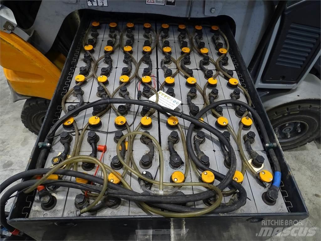 Still RX60-25 電動堆高機