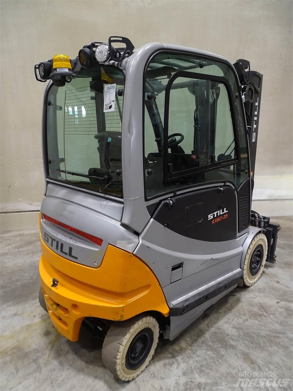 Still RX60-25 電動堆高機