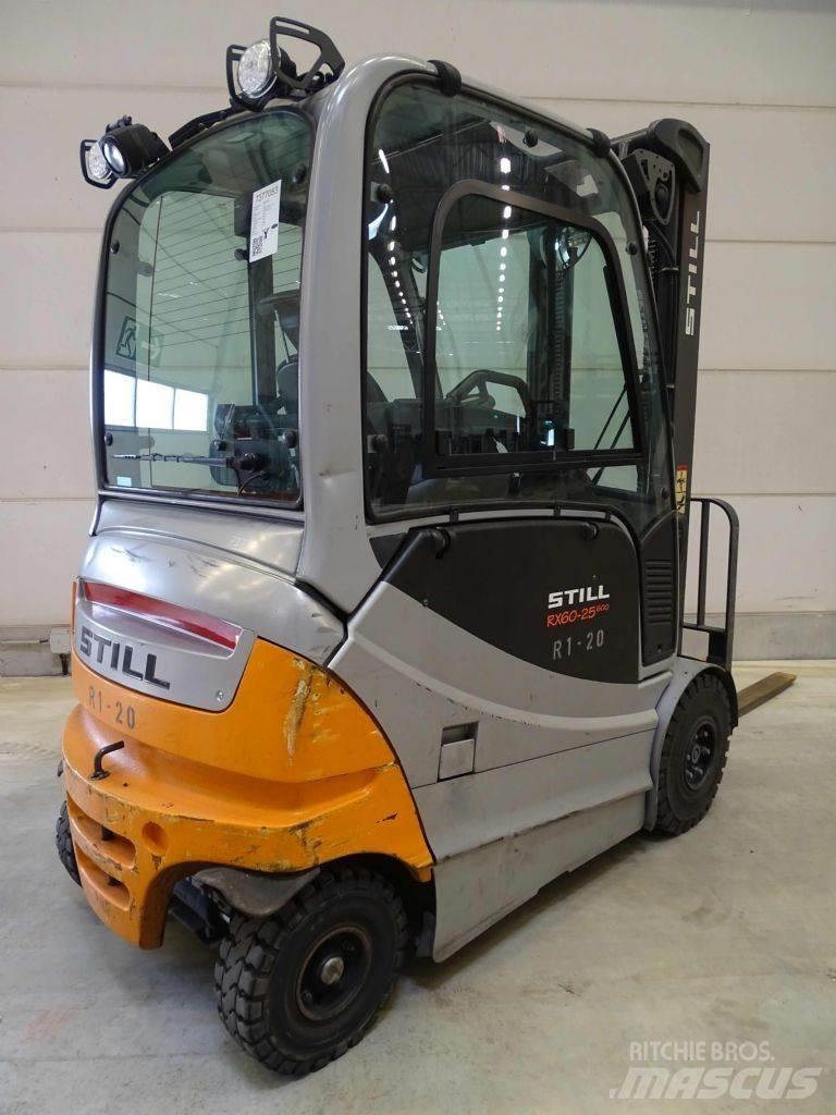 Still RX60-25/600 電動堆高機