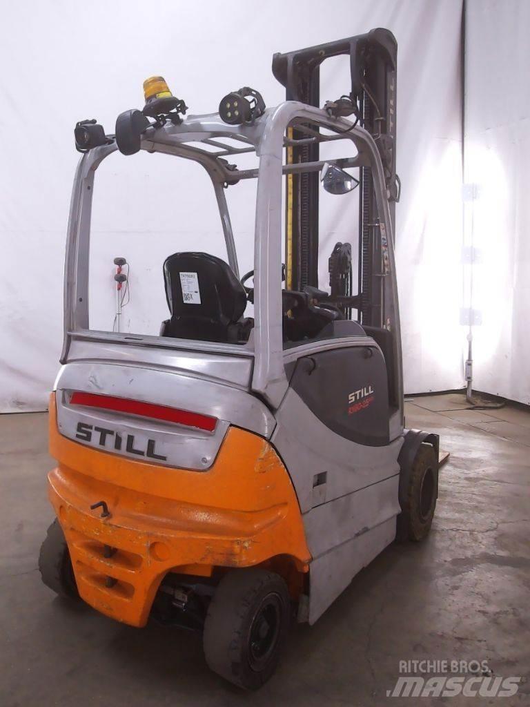 Still RX60-25/600 電動堆高機