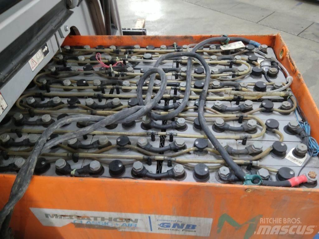 Still RX60-25/600 電動堆高機