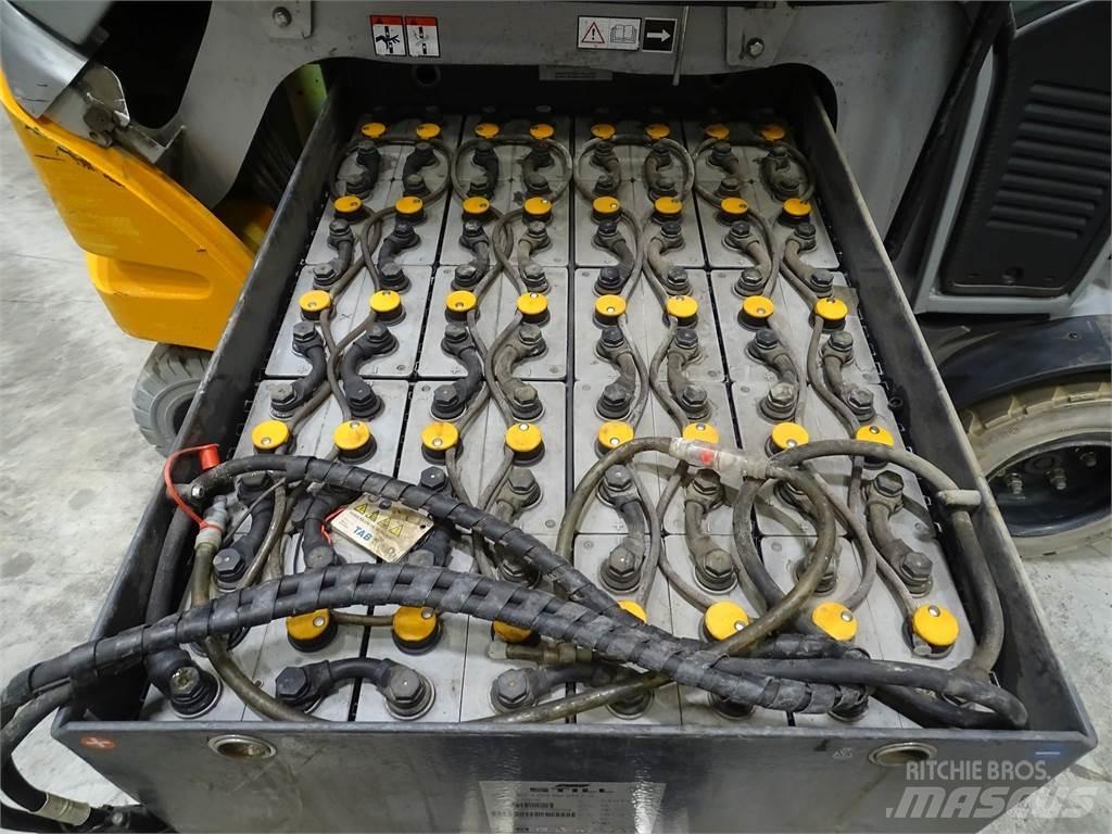 Still RX60-25/600 電動堆高機