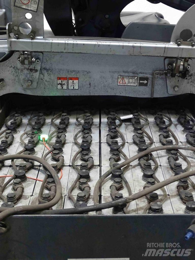 Still RX60-25L 電動堆高機
