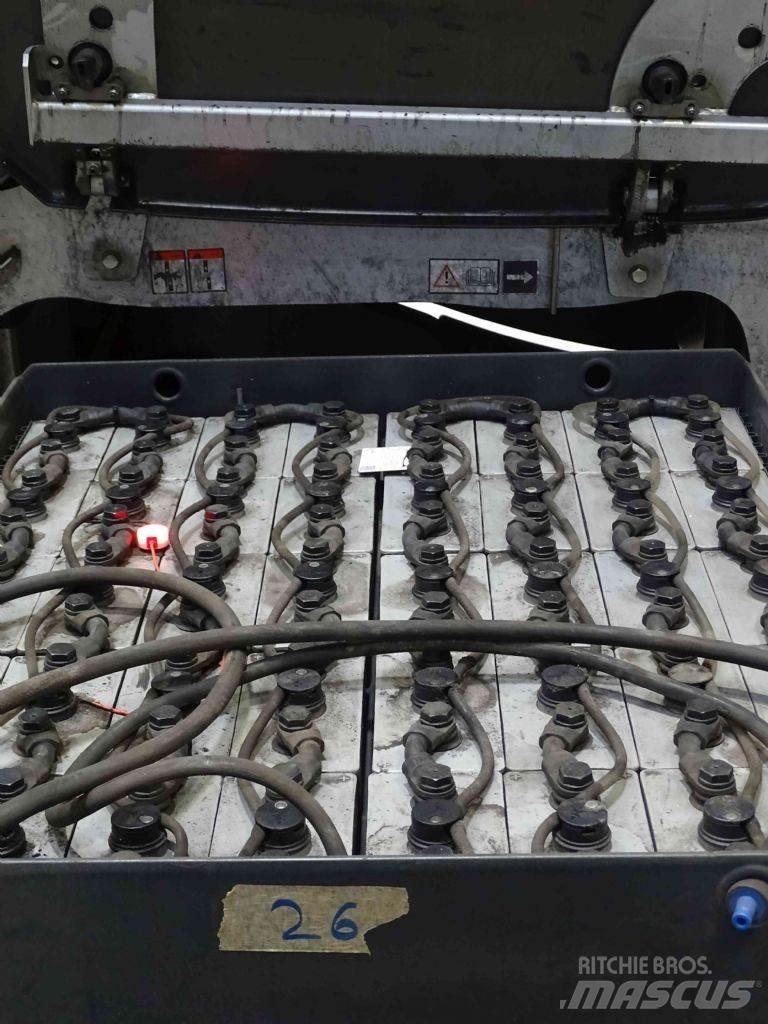 Still RX60-25L 電動堆高機