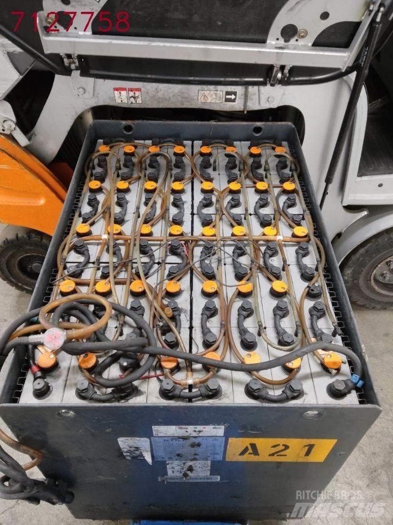 Still RX60-30 電動堆高機