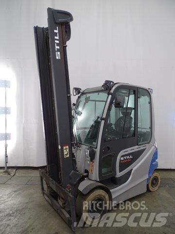 Still RX60-30 電動堆高機