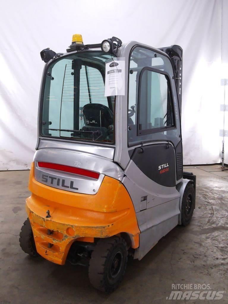 Still RX60-30 電動堆高機