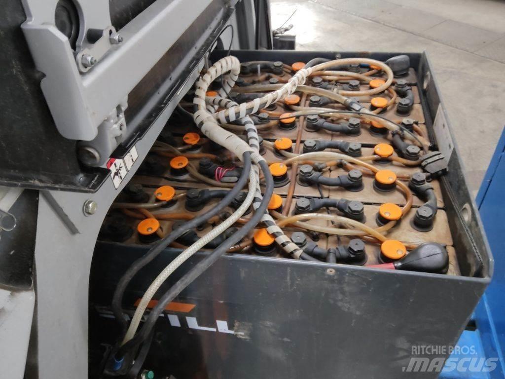 Still RX60-30 電動堆高機