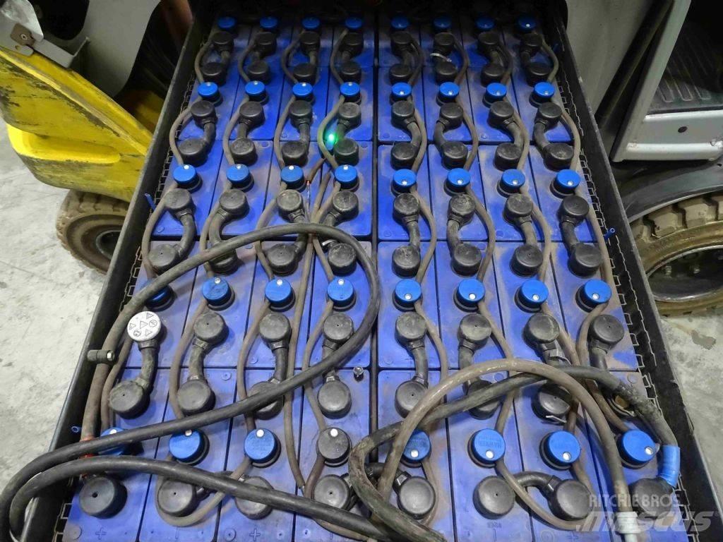 Still RX60-30 電動堆高機