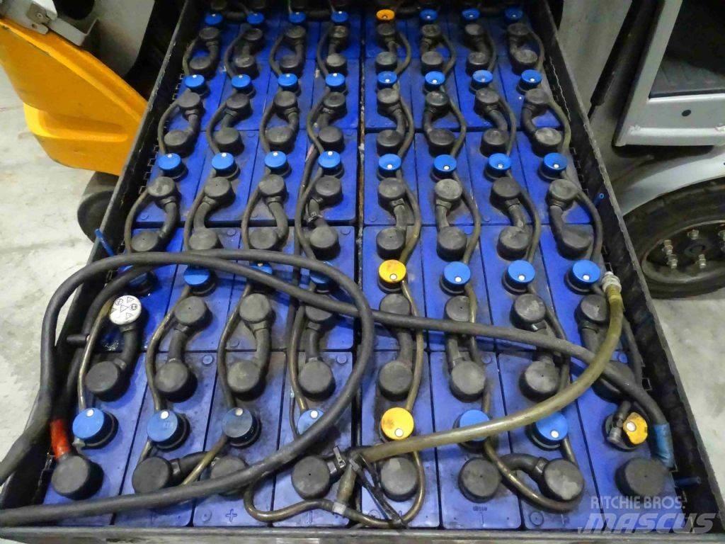Still RX60-30 電動堆高機