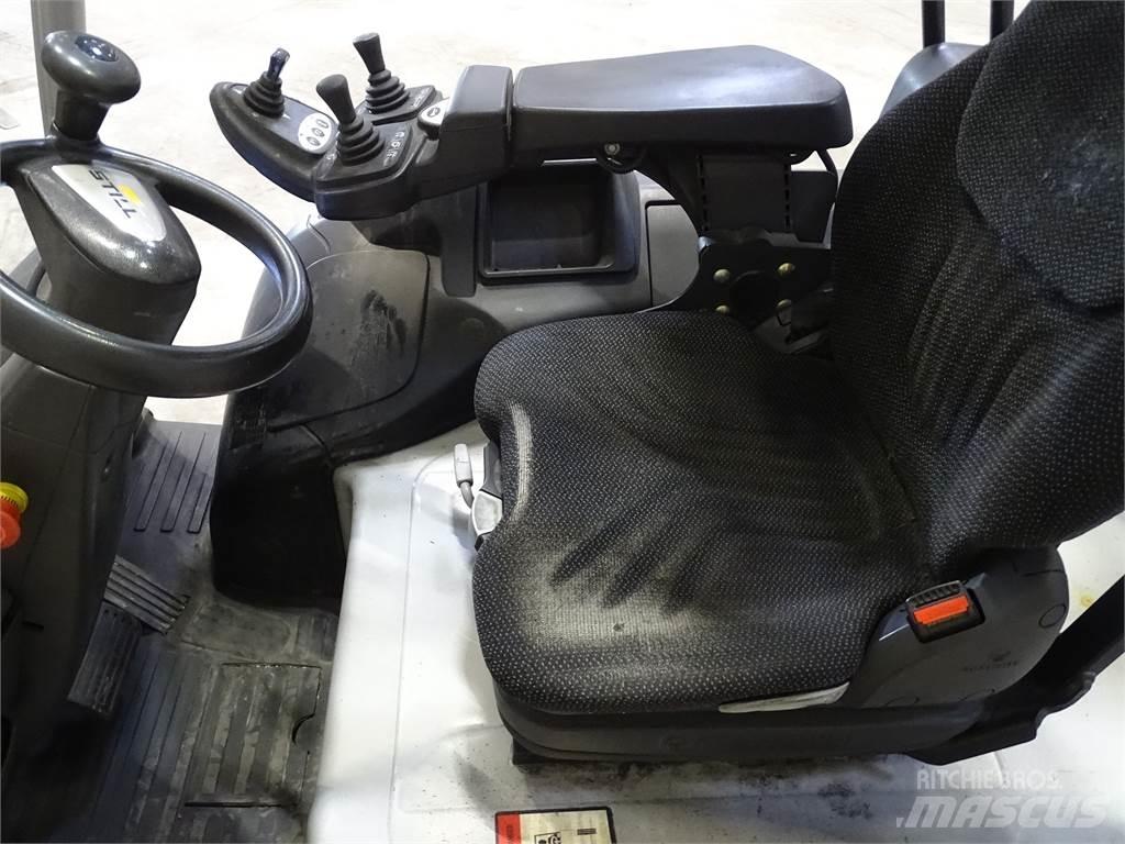 Still RX60-30 電動堆高機