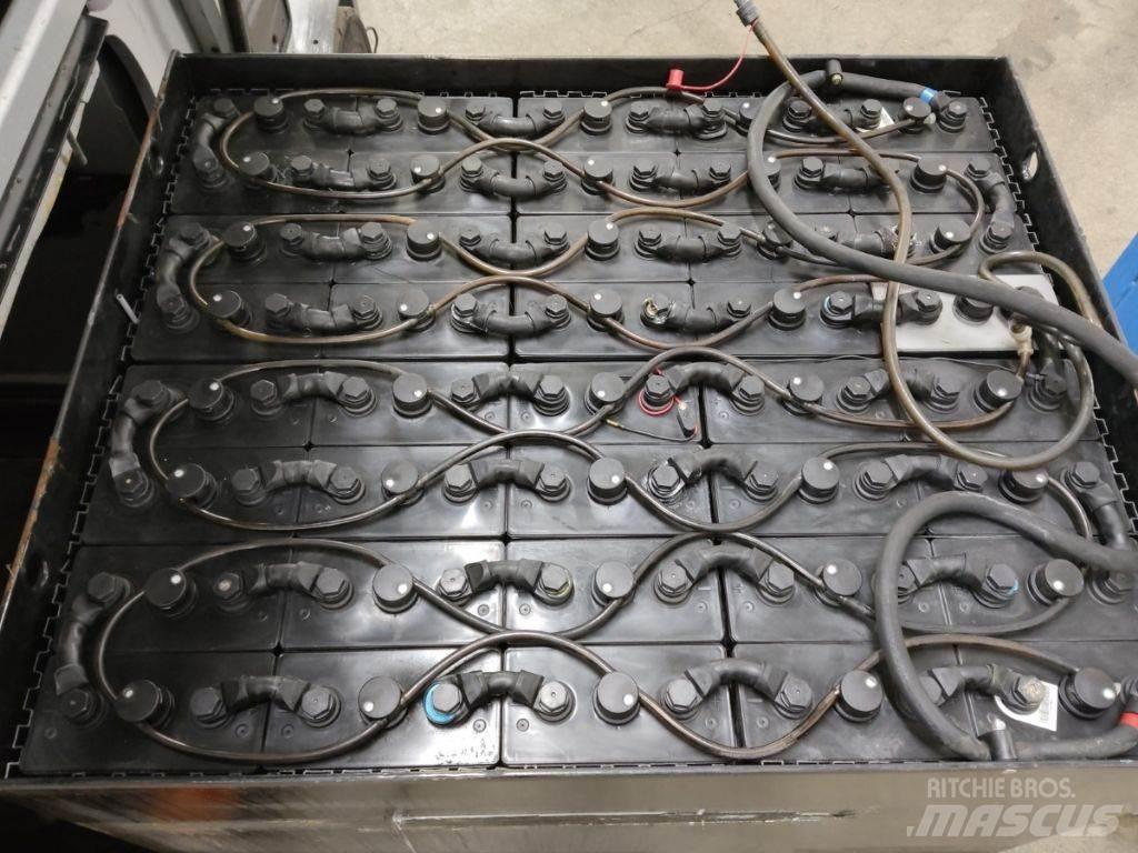 Still RX60-30L 電動堆高機