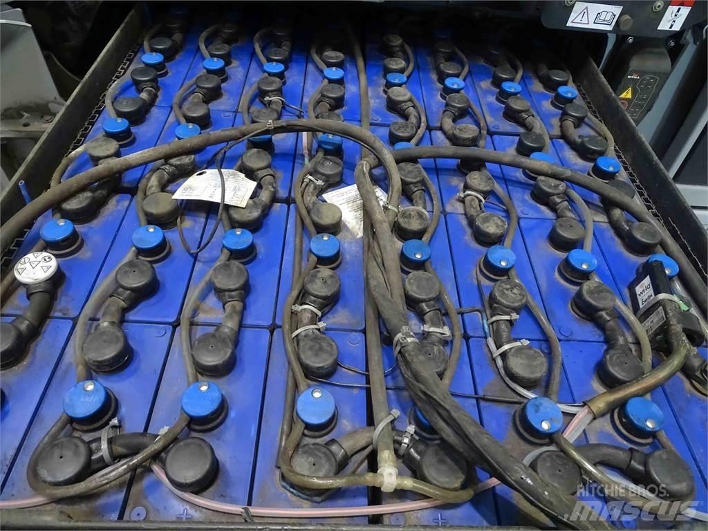 Still RX60-30L 電動堆高機