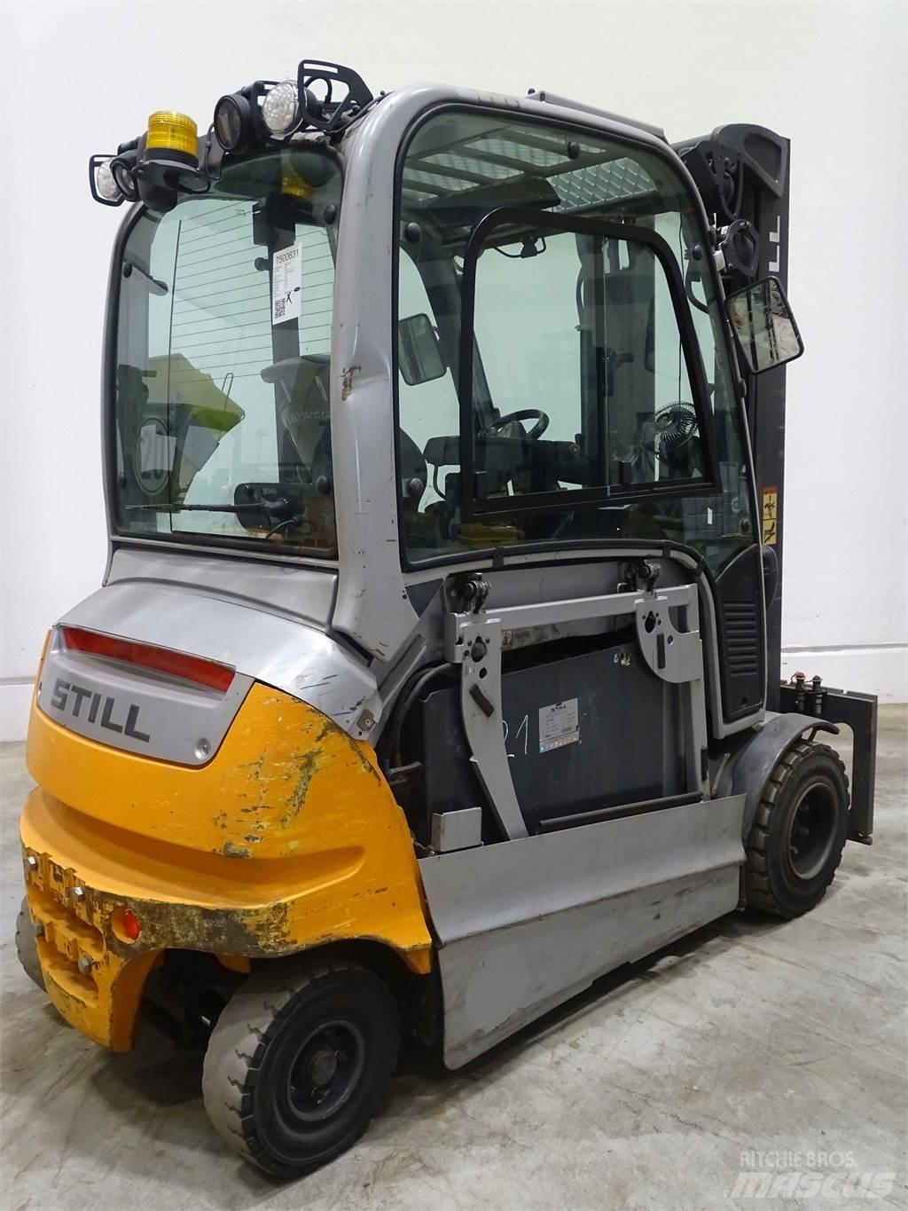Still RX60-30L 電動堆高機