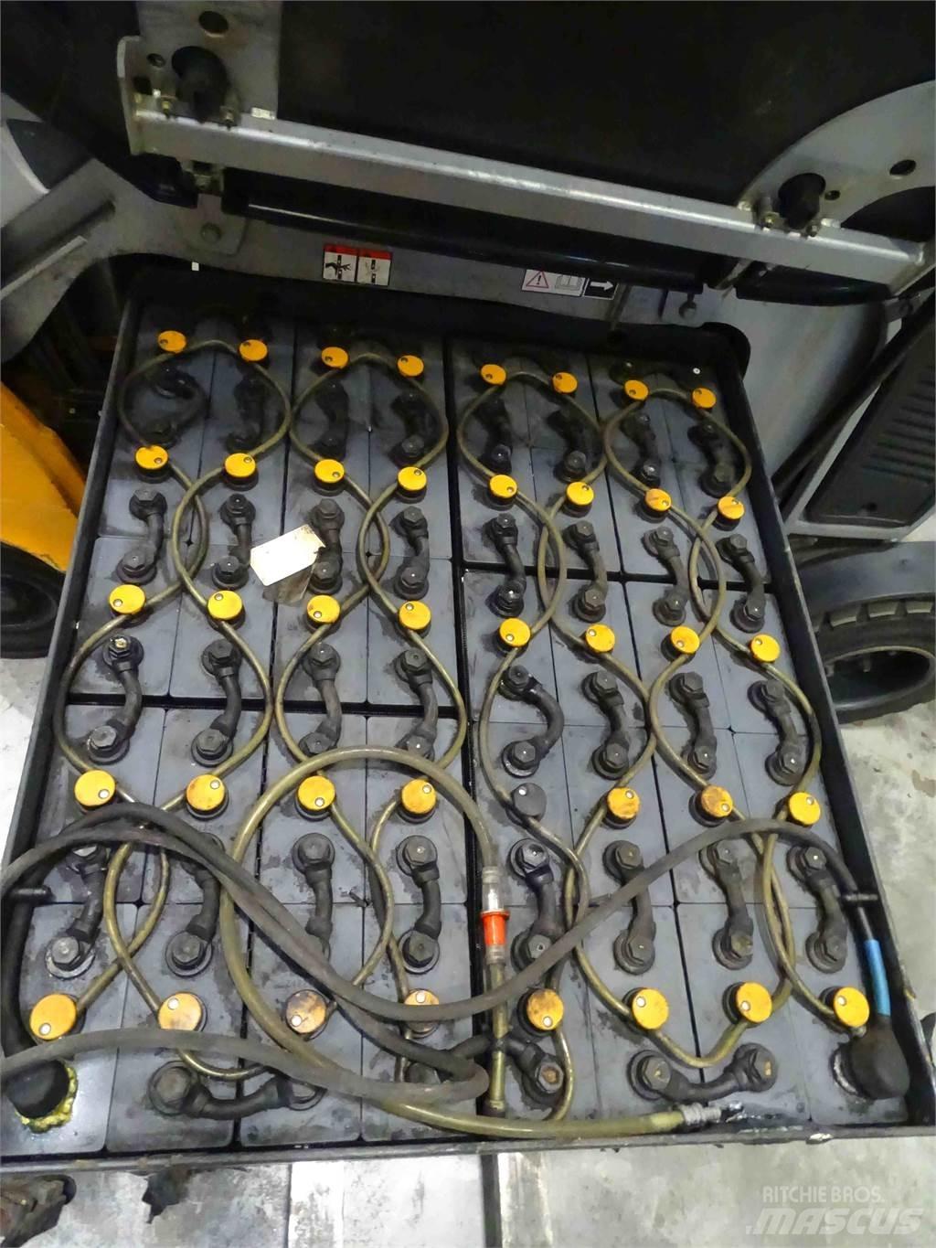 Still RX60-30L 電動堆高機