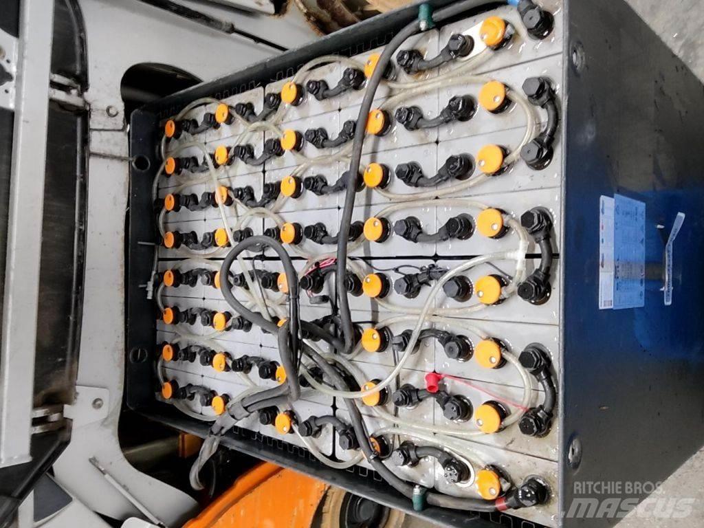 Still RX60-35 電動堆高機