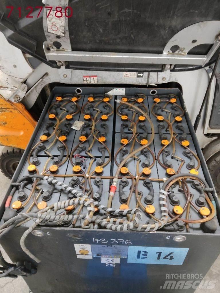 Still RX60-35 電動堆高機
