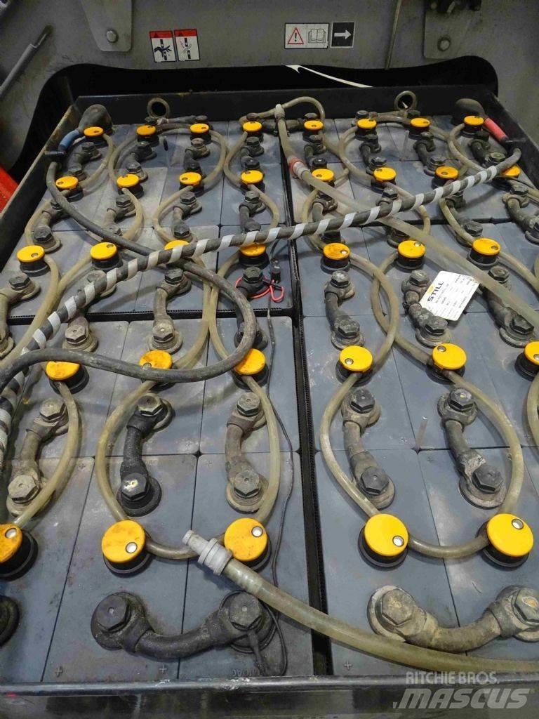 Still RX60-35 電動堆高機