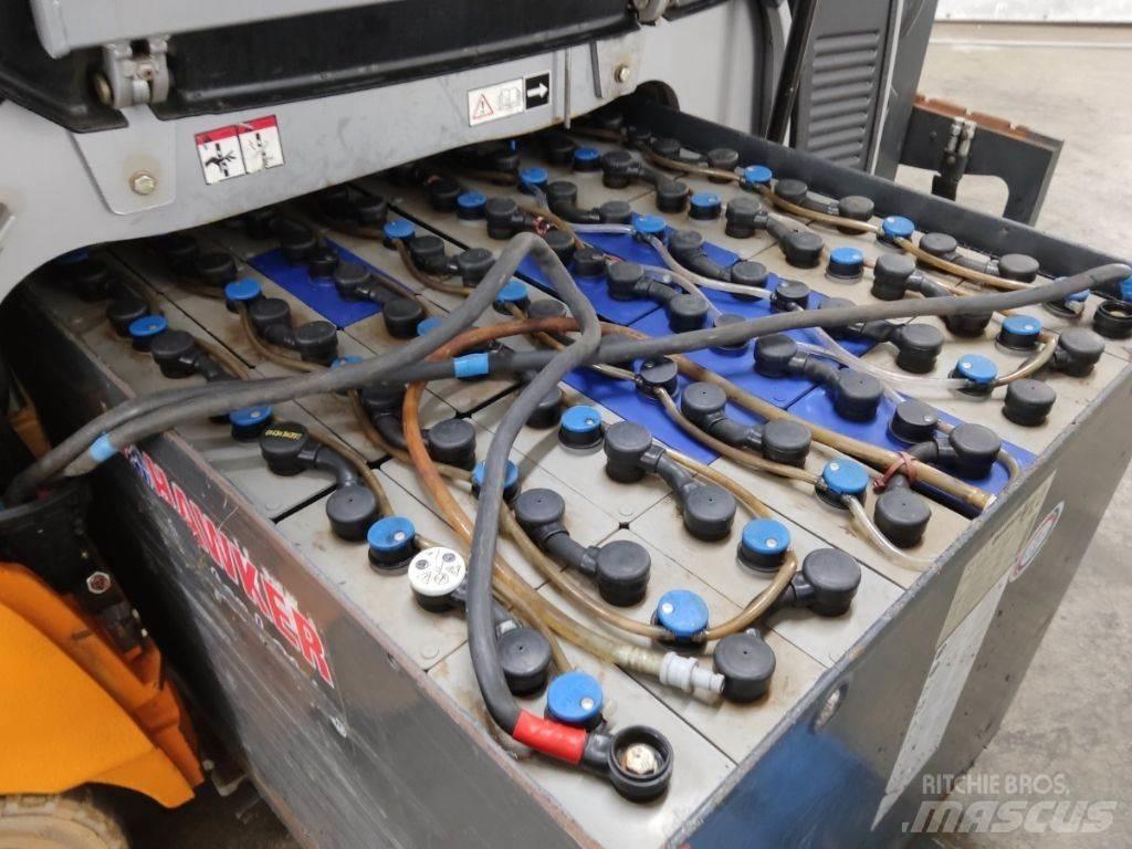 Still RX60-35 電動堆高機