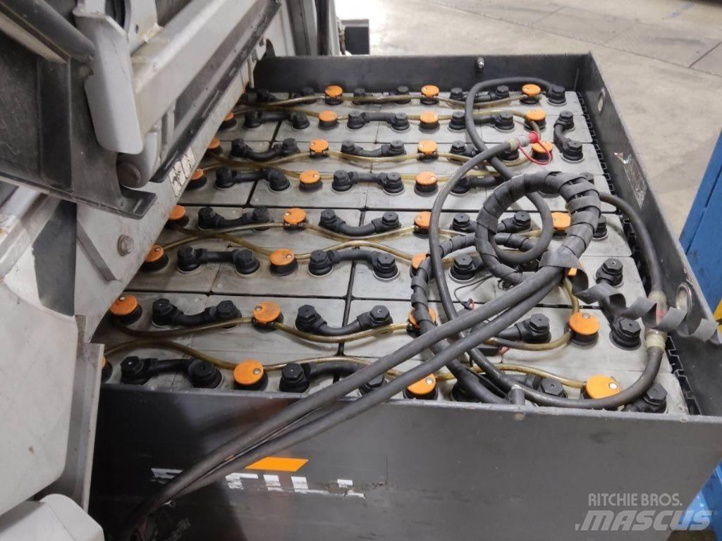 Still RX60-35 電動堆高機
