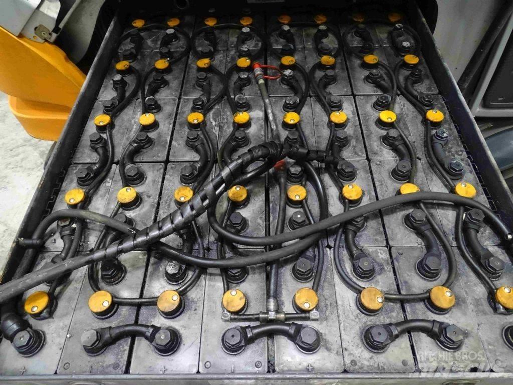 Still RX60-35 電動堆高機