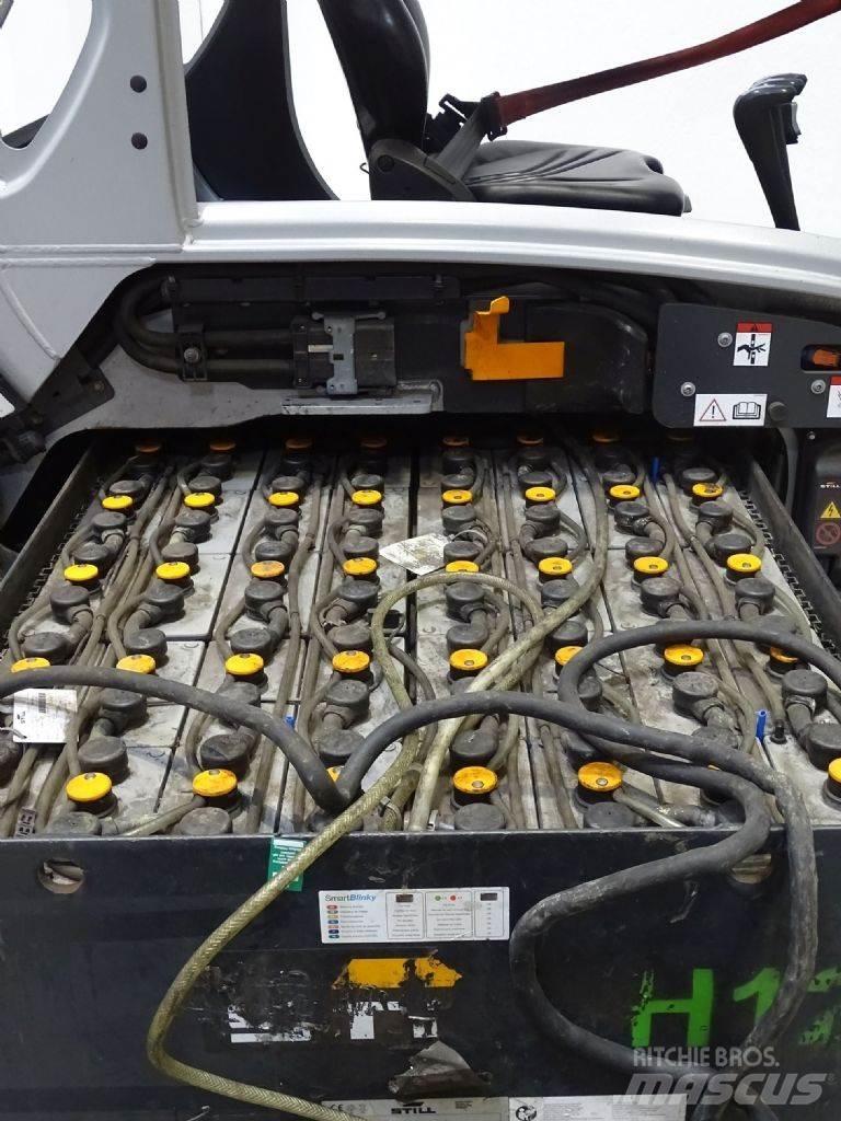 Still RX60-35 電動堆高機