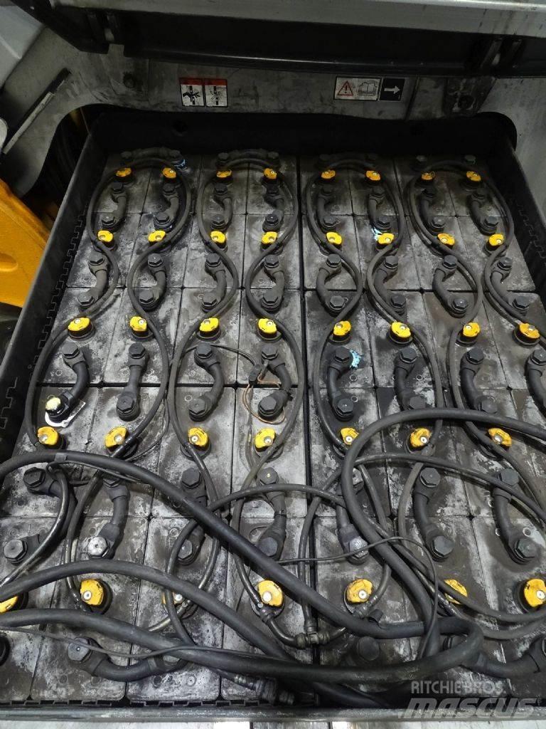 Still RX60-35 電動堆高機