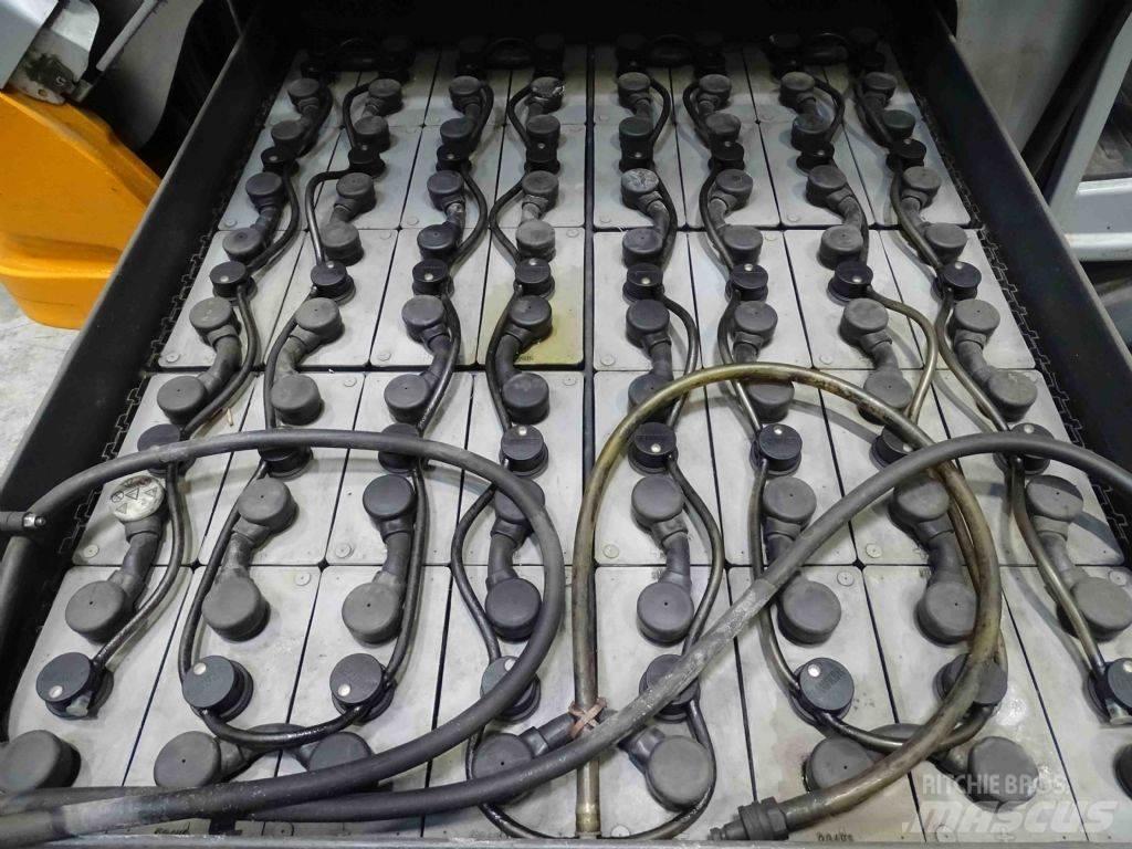 Still RX60-35 電動堆高機
