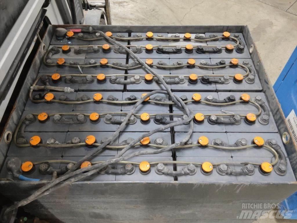 Still RX60-35 電動堆高機