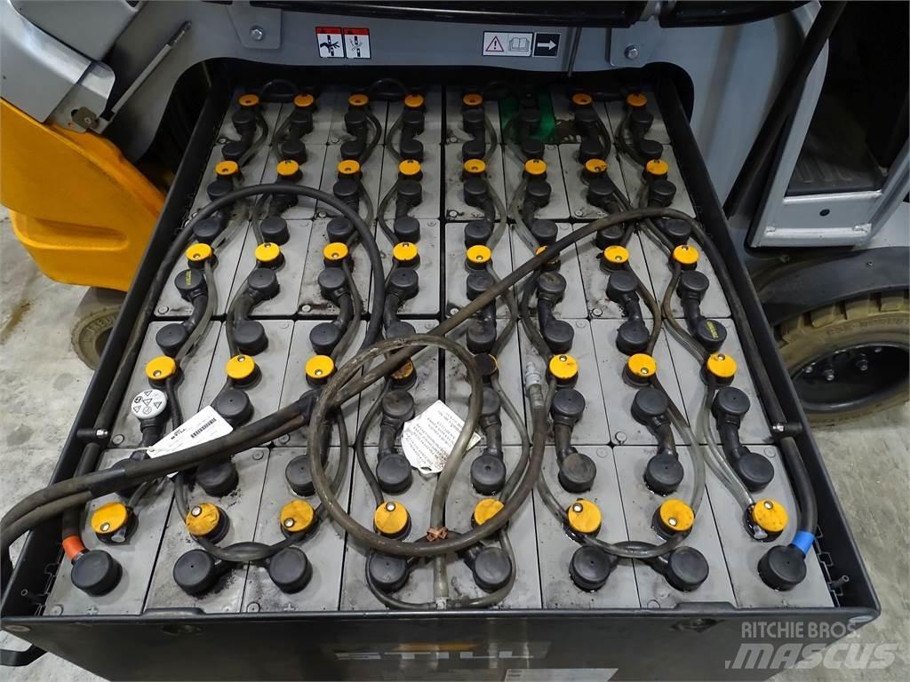 Still RX60-35 電動堆高機