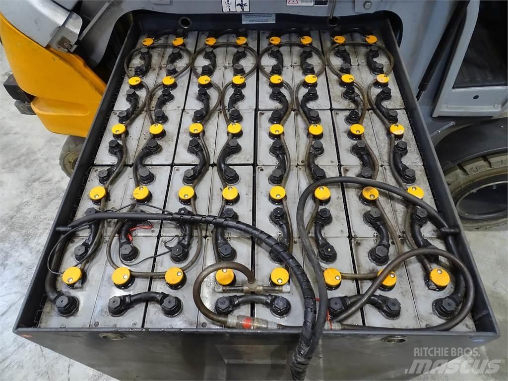 Still RX60-35 電動堆高機