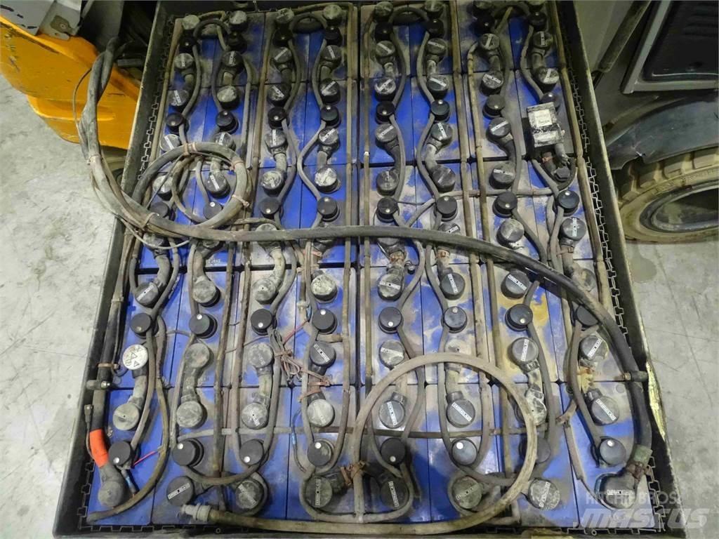 Still RX60-35 電動堆高機
