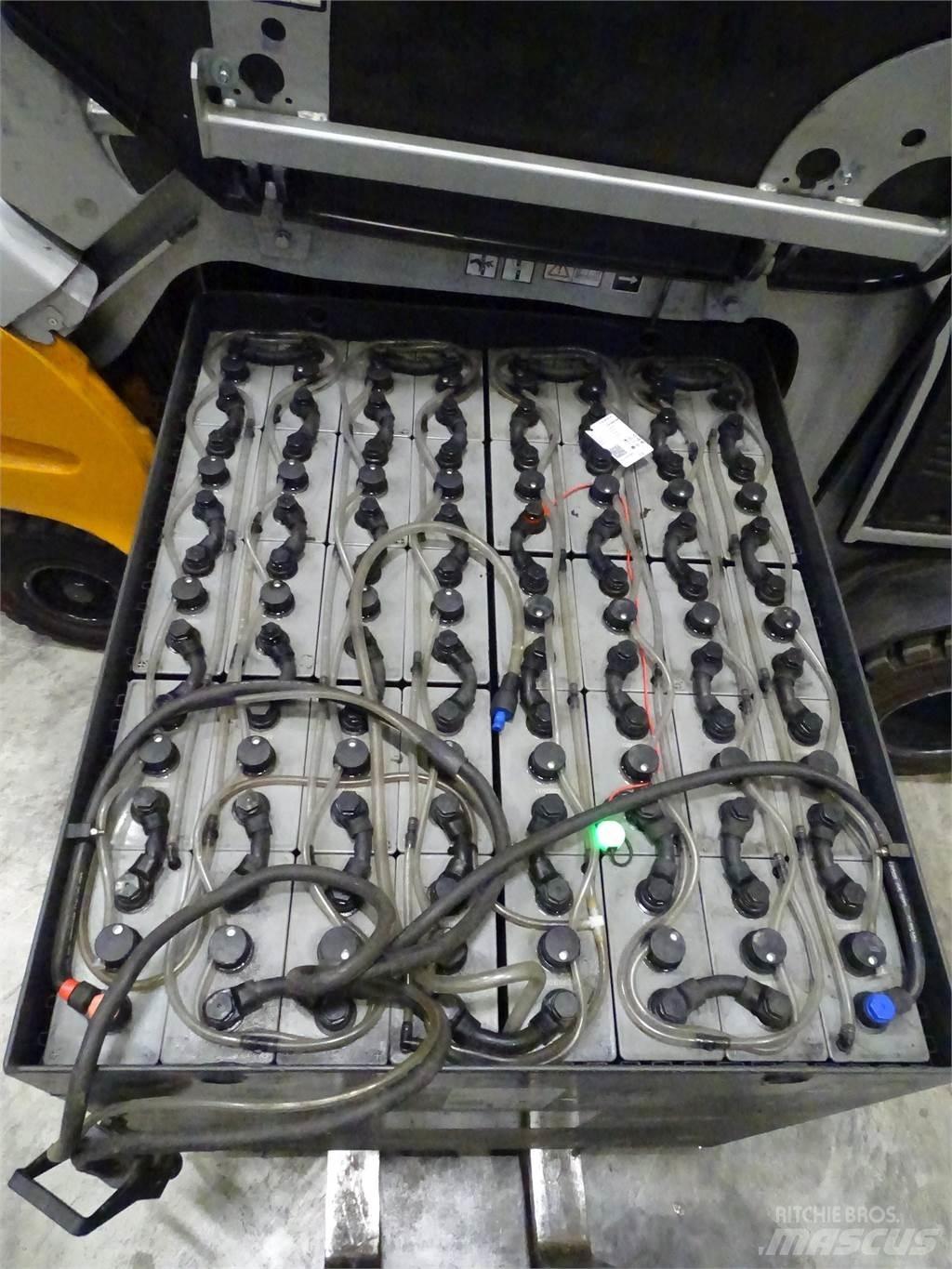 Still RX60-35 電動堆高機