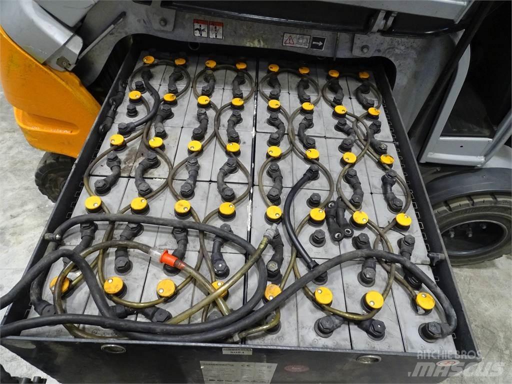 Still RX60-35 電動堆高機