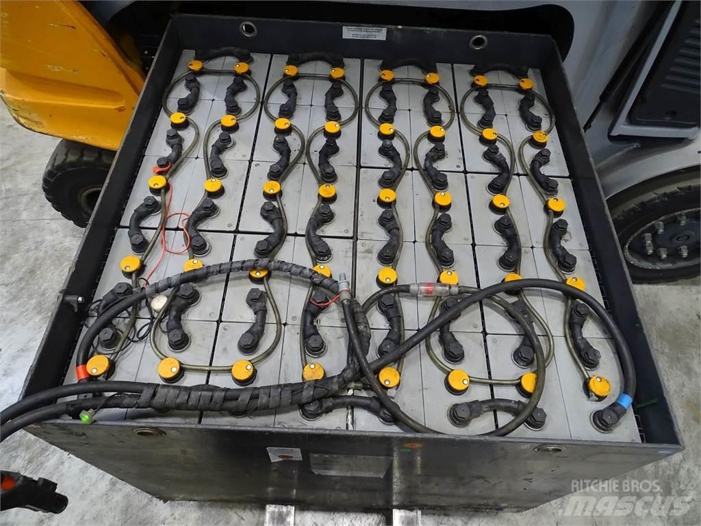 Still RX60-40 電動堆高機