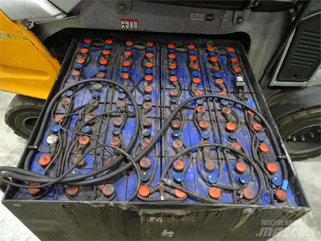 Still RX60-40 電動堆高機