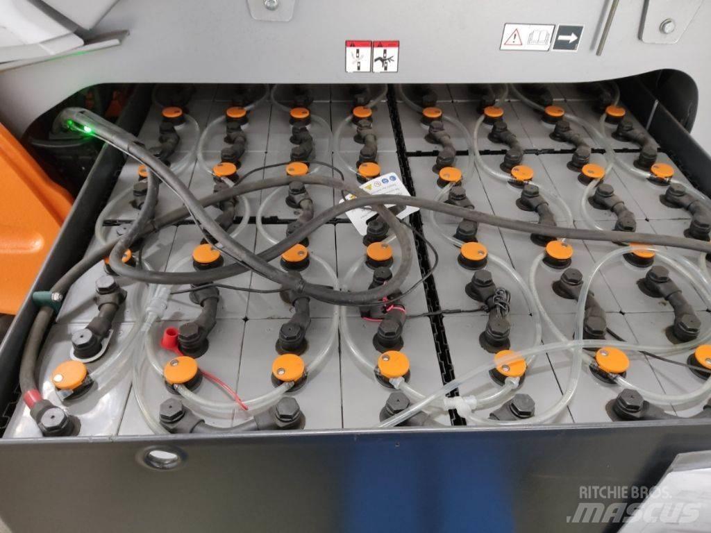 Still RX60-40/600 電動堆高機