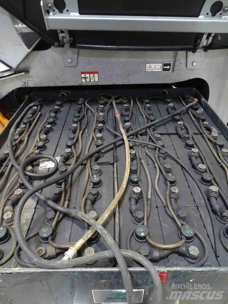 Still RX60-45 電動堆高機