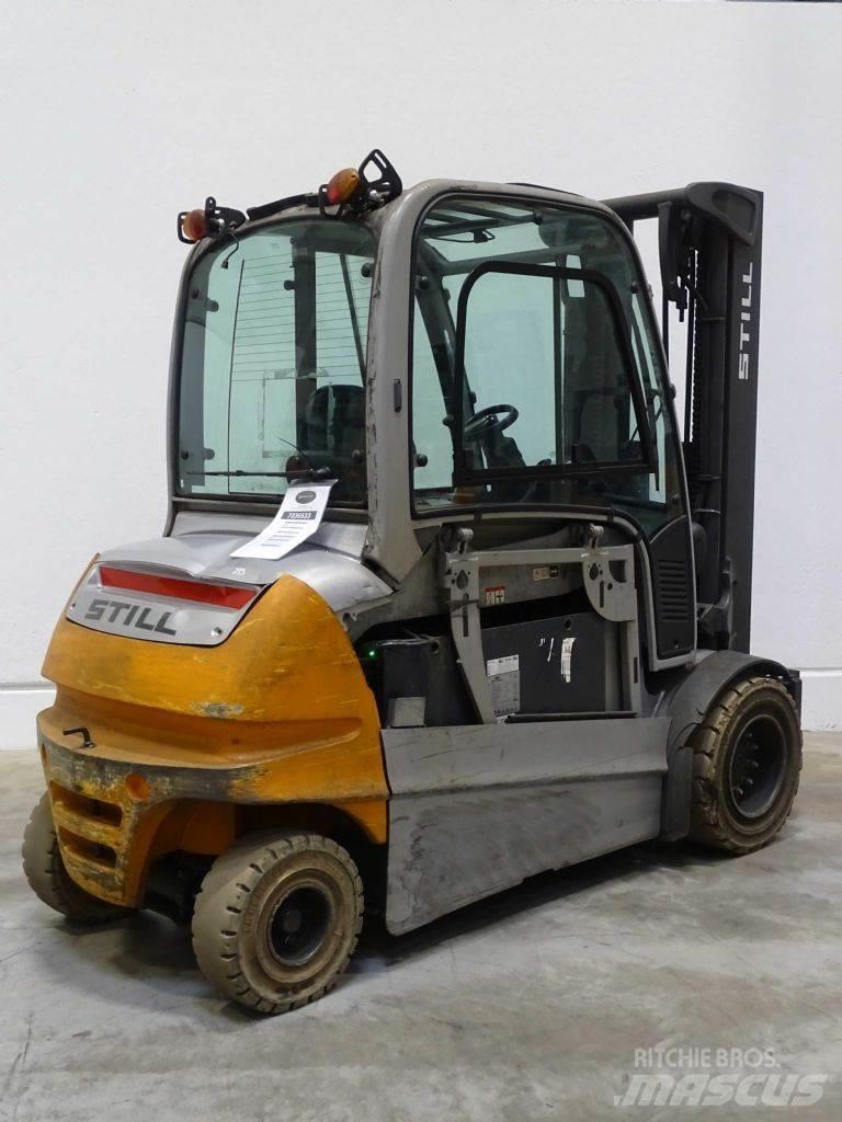 Still RX60-45 電動堆高機