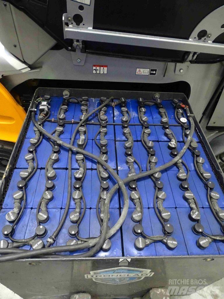 Still RX60-45 電動堆高機