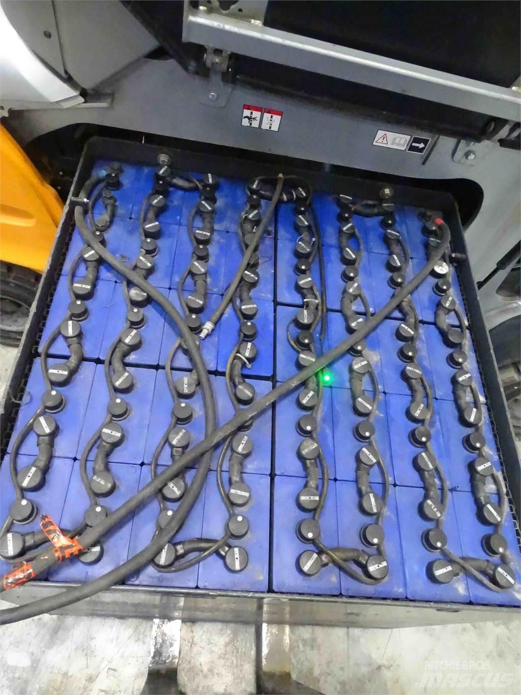 Still RX60-45 電動堆高機