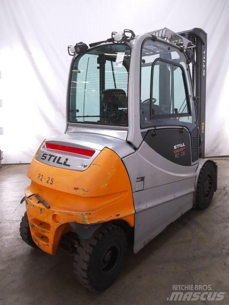 Still RX60-45/600 電動堆高機