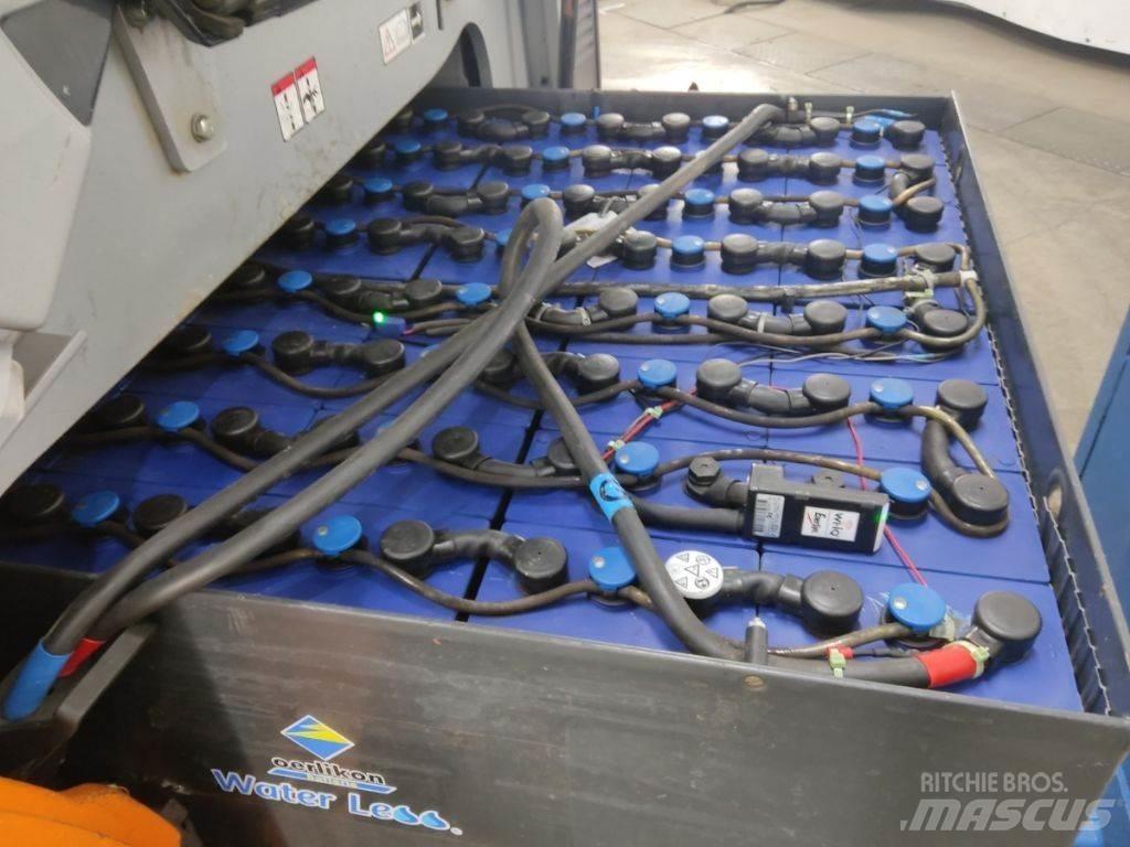 Still RX60-45/600 電動堆高機