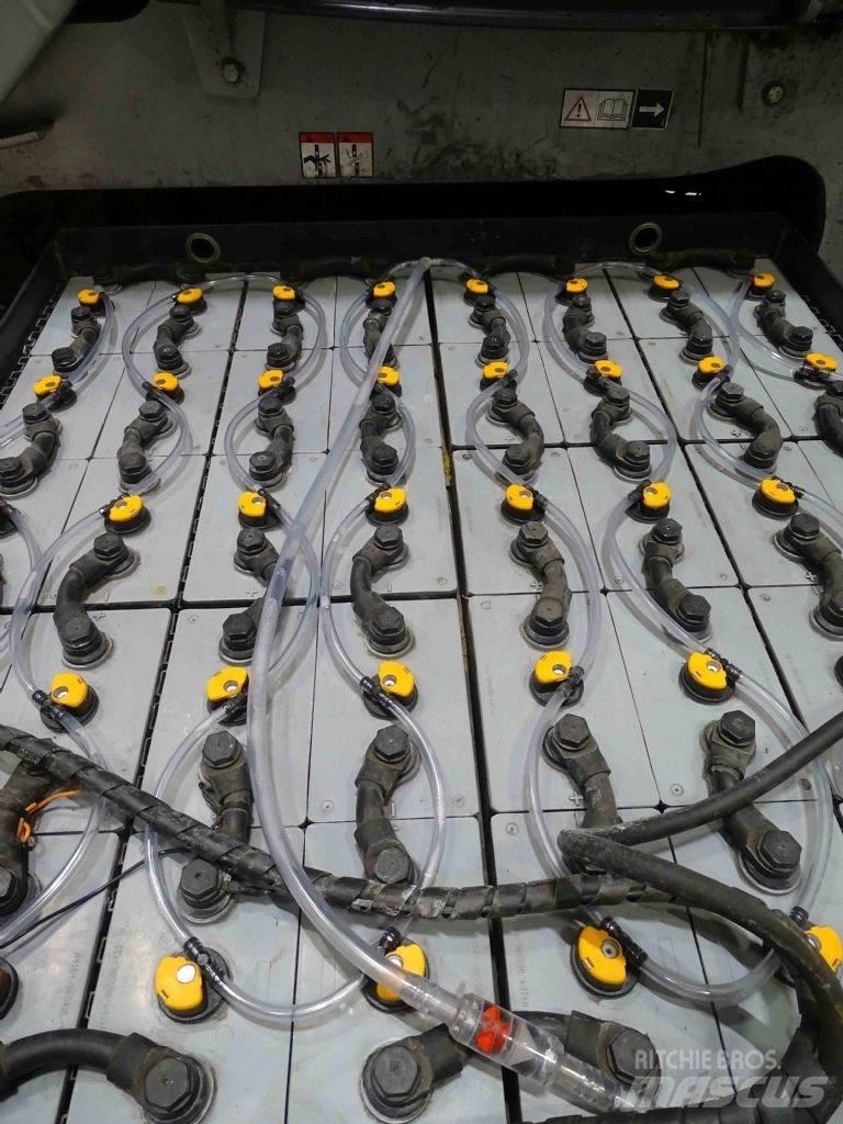 Still RX60-50 電動堆高機