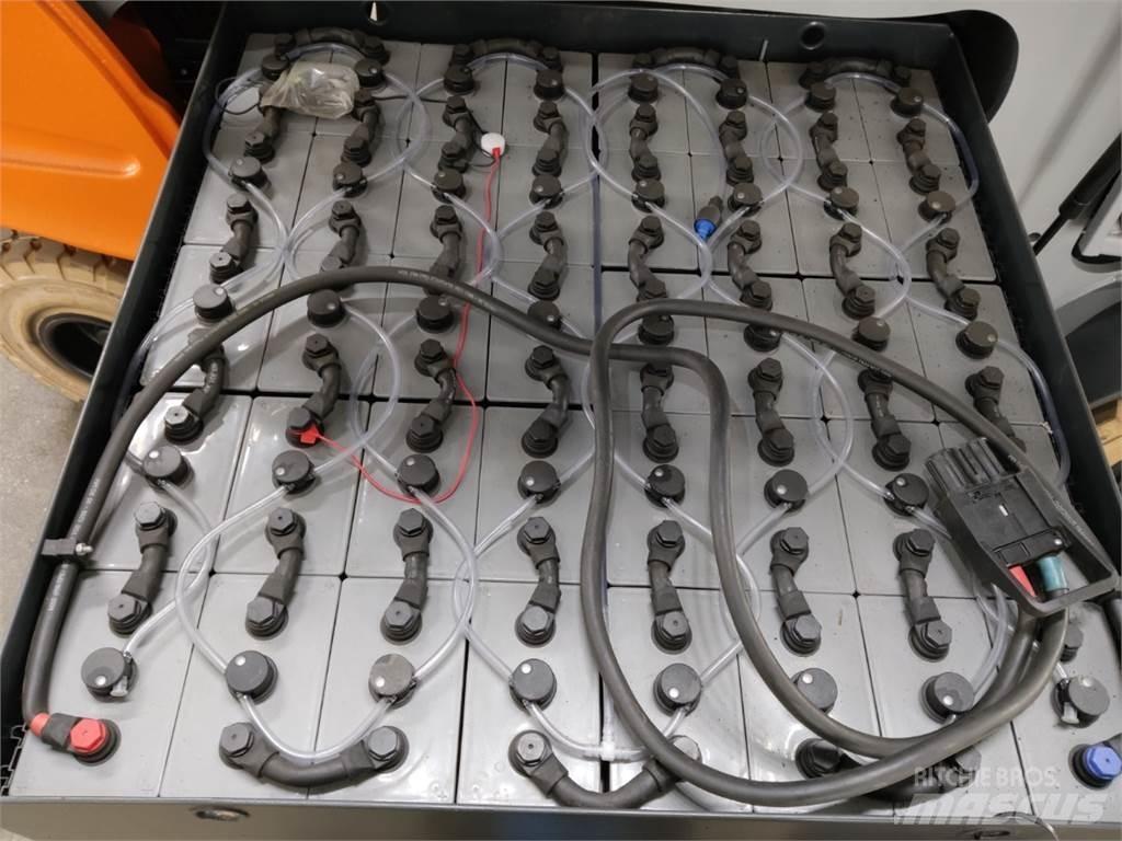 Still RX60-50 電動堆高機