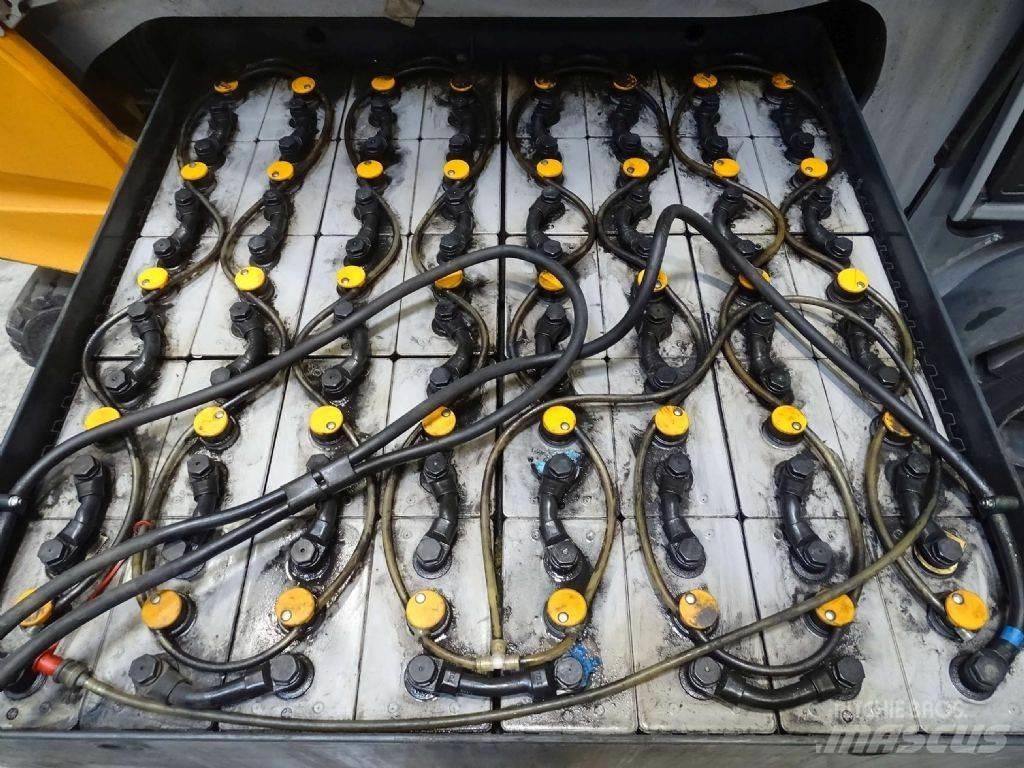 Still RX60-50 電動堆高機