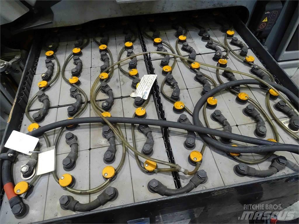 Still RX60-50 電動堆高機
